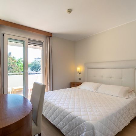 Hotel Villa Doimo Lignano Sabbiadoro Eksteriør bilde