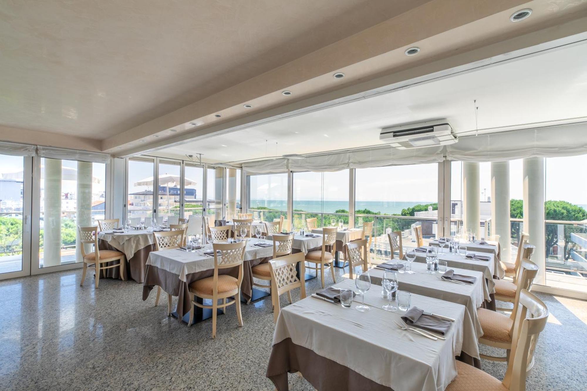 Hotel Villa Doimo Lignano Sabbiadoro Eksteriør bilde